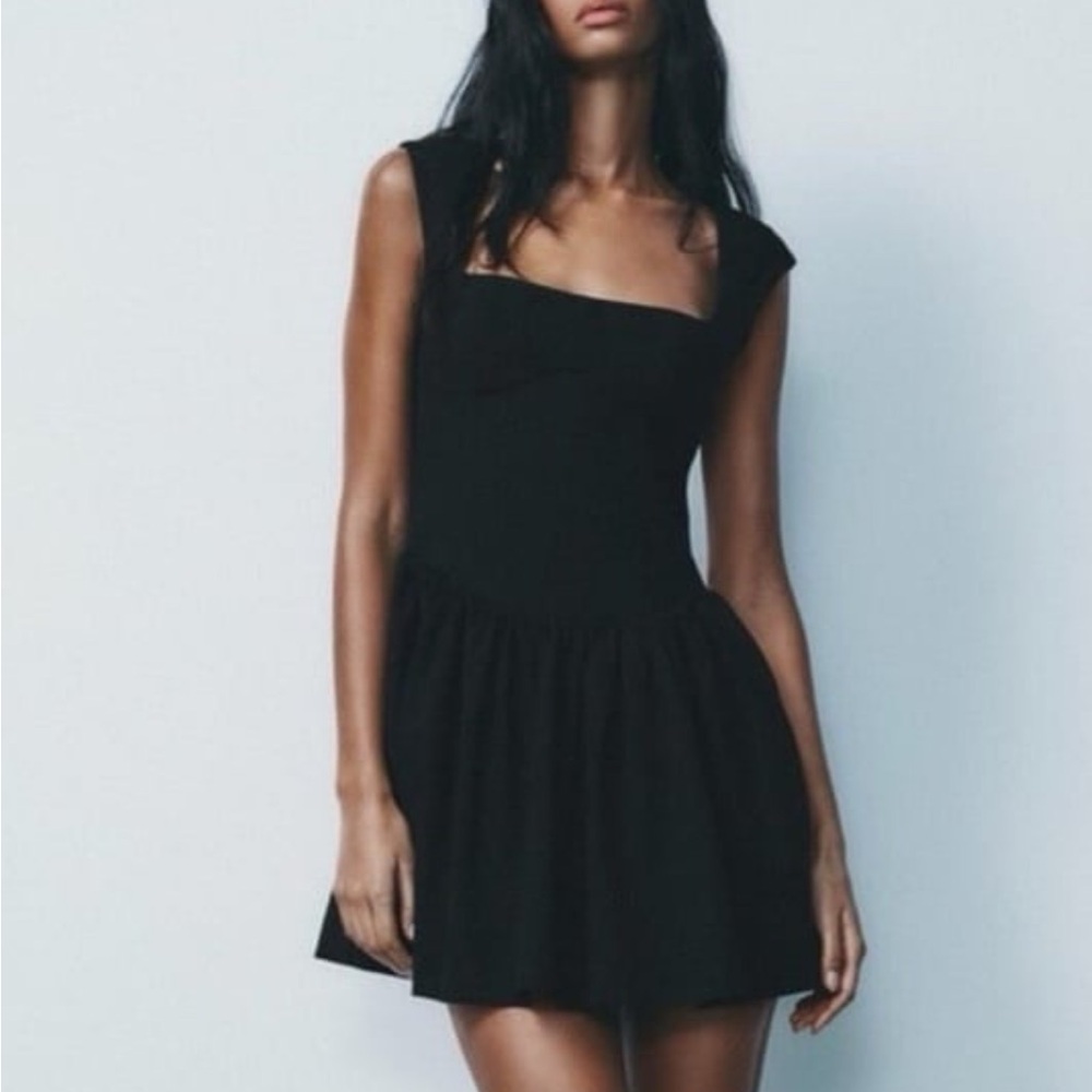 Zara Black Pleated Mini Dress with pockets Size Small Coquette Feminine Elegant